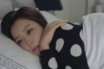 Dọn phòng thấy một số đồ “tế nhị” trong tủ của bố chồng, con dâu sốc nặng