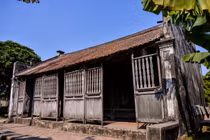 Giải mã bí ẩn bên trong ngôi nhà Bá Kiến 100 tuổi ở làng Vũ Đại