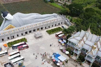 Ngôi chùa Khmer 300 năm tuổi có tượng Phật nằm lớn nhất Việt Nam