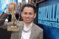 Lùm xùm nghỉ chơi với Khoa Pug, Johnny Đặng giàu khủng cỡ nào?