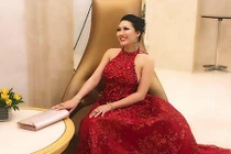 Phi Thanh Vân livestream khuyên gái trẻ cách yêu để không gặp “trái đắng”