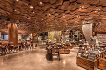 Bên trong cửa hiệu Starbucks lớn nhất thế giới tại TQ