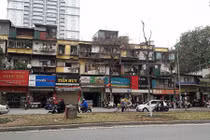 Người Hà Nội khóc dở, mếu dở vì trót ôm chung cư cũ chờ đền bù