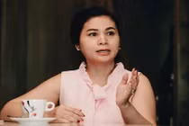 Bà Diệp Thảo trưng bằng chứng bác cáo buộc “giả chữ ký, trộm con dấu“