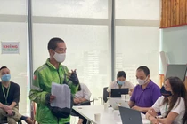 Grab và tài xế nên chia sẻ thế nào khi bị áp thuế?