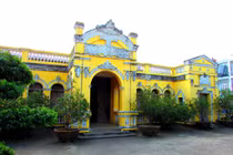 Cận cảnh căn nhà cổ độc đáo bậc nhất miền Tây 