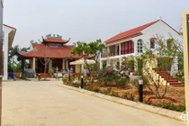 Choáng cơ ngơi rộng gần 2000m2 của ca sĩ Việt Hoàn