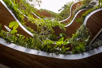 Báo ngoại hết lời ca tụng tòa nhà như “ốc đảo xanh” giữa Sài Gòn