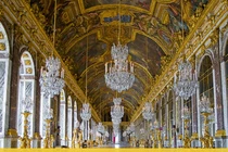 Cung điện không có nhà vệ sinh, vua “giải quyết nỗi buồn” ra sao? 