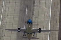 Ngắm những pha cất cánh thẳng đứng ngoạn mục của máy bay