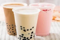 TP HCM: Uống trà sữa, gần 30 học sinh trường Phạm Văn Hai nhập viện 