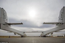 Siêu máy bay lớn nhất thế giới sắp cất cánh