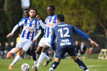 Văn Hậu đá 30 phút ở trận thắng của Heerenveen tại Tây Ban Nha