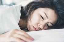 Thấy tôi được mẹ chồng cơm bưng nước rót, em chồng căm hận