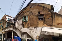 15 chung cư xuống cấp bị di dời khẩn cấp ở TP HCM