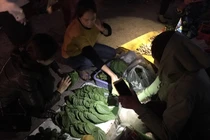 Thăm phiên chợ "độc nhất vô nhị" họp ngày mùng 1 Tết