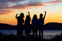 Tuổi trung niên, 'tránh xa' 3 loại người này, cuộc sống ngày càng tốt đẹp 