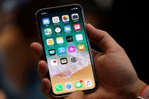 "Apple hút máu, iPhone X chỉ dành cho nhà giàu"