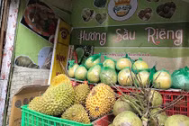 Dãy phố hàng rộng 1m2 tồn tại 40 năm giữa Hà Nội