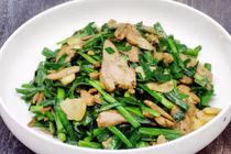 Loại rau như cỏ dại thành món bổ thận tráng dương 