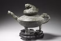 Bình cổ TQ vừa thiêng vừa hiếm được bán với giá “cao ngất”