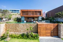 Biệt thự nghỉ dưỡng view trọn biển Nha Trang “vạn người mê” 