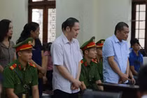 Gian lận điểm thi Hà Giang: Bị cáo bị đề nghị mức án cao nhất 9 năm tù