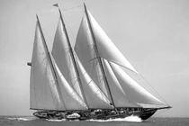 Soi du thuyền “cả đời gắn bi kịch” của gia tộc Gucci 