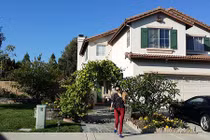 "Đọ" biệt thự triệu USD gây choáng của mỹ nhân Việt tại Mỹ