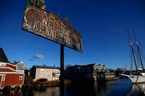 Tiền nhiều để làm gì: Giới siêu giàu Âu - Mỹ thuê toàn bộ resort, khách sạn để tự cách ly