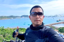 Chàng trai đạp xe xuyên Việt 74 ngày, nửa năm giảm 30kg 