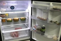 Tủ lạnh phát nổ: Nguy hiểm khó lường, bom nơi góc bếp