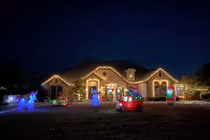 Hồng Ngọc khoe biệt thự trang trí lộng lẫy như cung điện đón Noel 