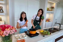 Penhouse 300m2 đơn giản nhưng cực sang của Trương Ngọc Ánh