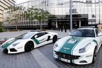 Bí mật đằng sau sự xa hoa của “thành phố dát vàng Dubai“