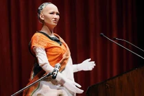 “Bật mí” robot Sophia, robot công dân đầu tiên đang có mặt tại Việt Nam