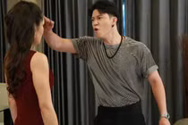 Vạch mặt chồng trong họp gia đình, ai ngờ hứng chịu cơn thịnh nộ