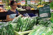 Khi rau đắt hơn thịt lại không cần giải cứu