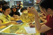 Sau nghỉ lễ 2/9, giá vàng tăng vọt, vượt đỉnh 1 năm 