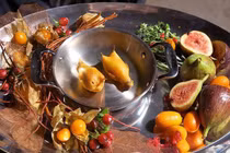 Sự thật rùng mình đằng sau món ăn trên bàn tiệc của đại gia 