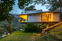 Ngắm biệt thự nghỉ dưỡng trên núi đẹp mê ly