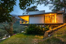 Ngắm biệt thự nghỉ dưỡng trên núi đẹp mê ly