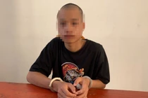 Bắt tạm giam thanh niên 17 tuổi hiếp dâm cháu bé 12 tuổi