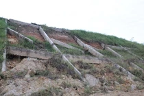 Nước ngầm đẩy gãy kênh bê tông ở dự án thuỷ lợi ngàn tỉ?