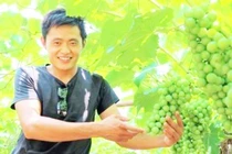 Đại gia đẩy con về quê sống, ai dè lớn lên, con thành phú ông kiếm tiền tỷ/năm