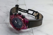 Đại gia này tặng Hoa hậu Mỹ Linh đồng hồ “khủng” gần 2 tỷ