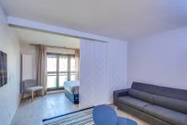 10 mẫu cửa trượt hoàn hảo tiết kiệm không gian