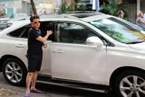 Trả nợ cho mẹ, Đàm Vĩnh Hưng vẫn thích khoe cuộc sống giàu sang?