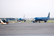 Xem xét hình sự khách Trung Quốc trộm 400 triệu đồng trên máy bay