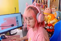 Tròn mắt với thu nhập streamer Việt: Sắm siêu xe, biệt thự "khủng"